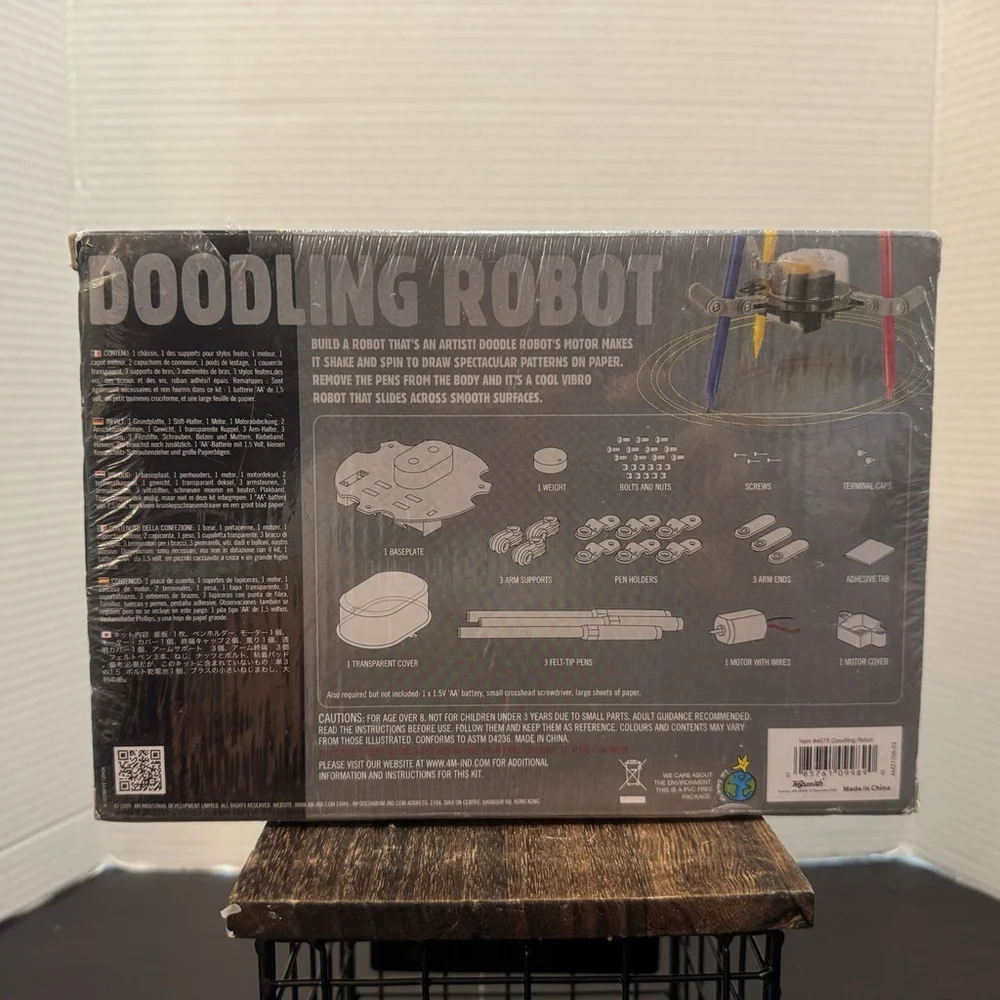 Build it Motorized Doodling Robot Fun Mechanics kit 4M Age 8+